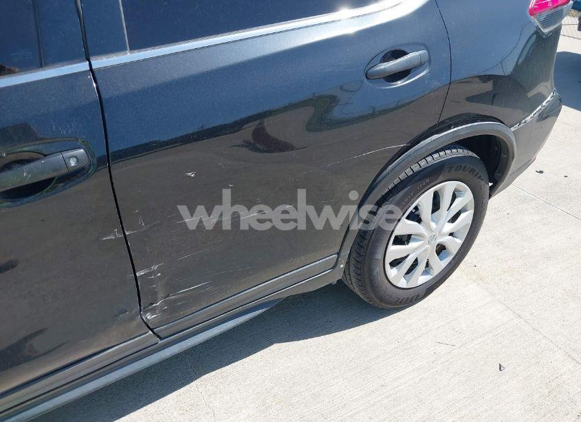 Photo 6 of 2017 Nissan Rogue S (VIN KNMAT2MT3HP528985)