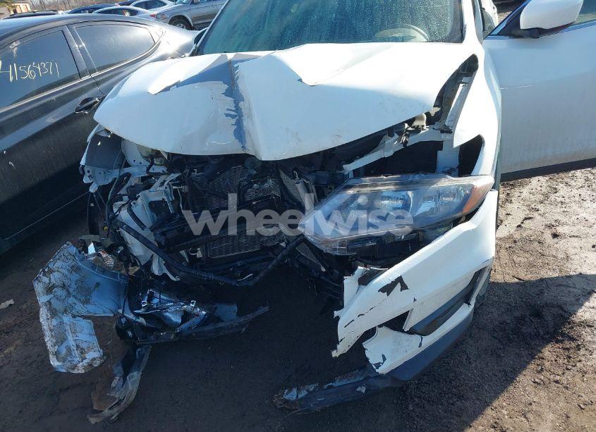 Photo 6 of 2017 Nissan Rogue S (VIN KNMAT2MT3HP560173)