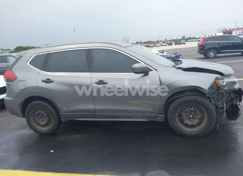 Photo 14 of 2017 Nissan Rogue S (VIN KNMAT2MT3HP575742)