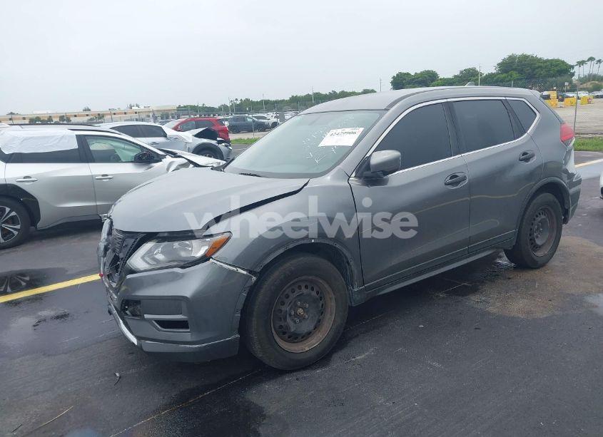 Photo 2 of 2017 Nissan Rogue S (VIN KNMAT2MT3HP575742)