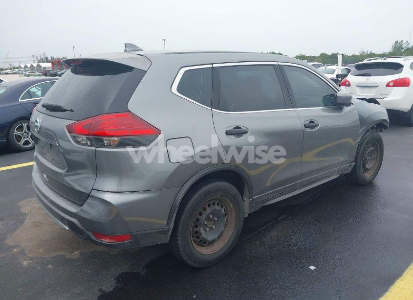 Photo 4 of 2017 Nissan Rogue S (VIN KNMAT2MT3HP575742)