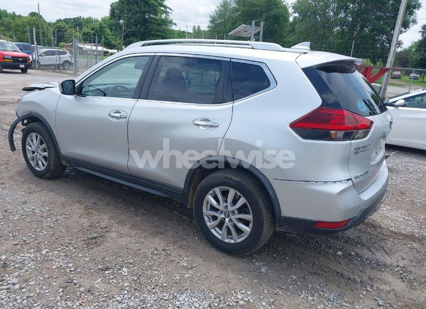 Photo 3 of 2018 Nissan Rogue SV (VIN KNMAT2MT3JP505924)