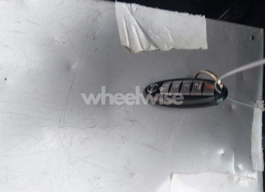 Photo 11 of 2018 Nissan Rogue SV (VIN KNMAT2MT3JP587329)