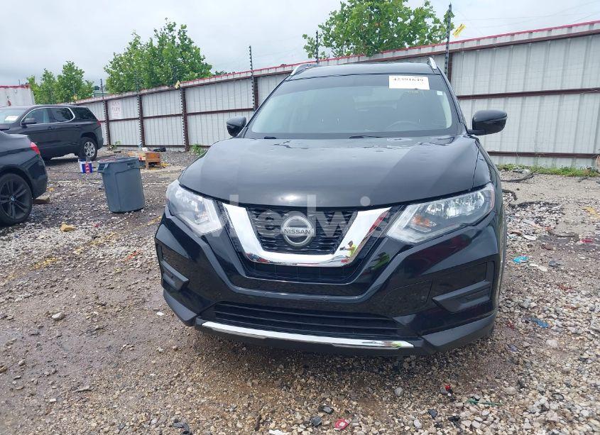 Photo 12 of 2018 Nissan Rogue SV (VIN KNMAT2MT3JP587329)
