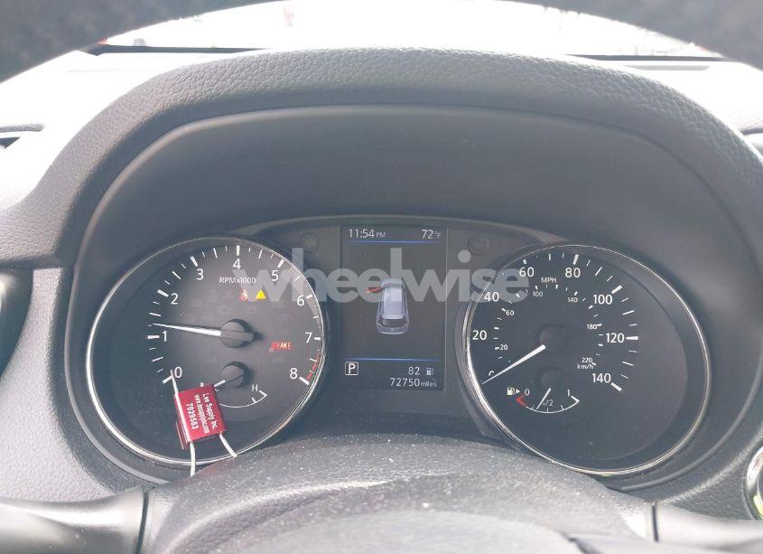 Photo 7 of 2018 Nissan Rogue SV (VIN KNMAT2MT3JP587329)