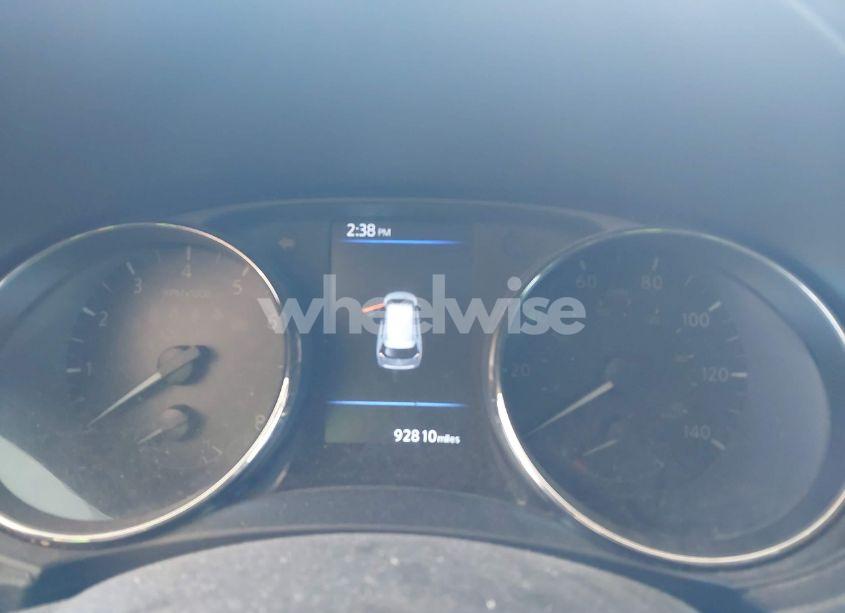 Photo 7 of 2018 Nissan Rogue S (VIN KNMAT2MT3JP620362)