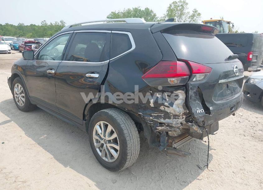 Photo 3 of 2019 Nissan Rogue SV (VIN KNMAT2MT3KP504340)