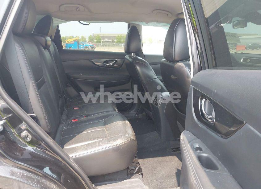 Photo 8 of 2019 Nissan Rogue SV (VIN KNMAT2MT3KP504340)