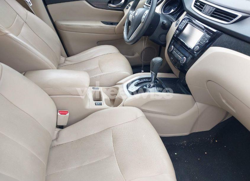 Photo 5 of 2016 Nissan Rogue SL (VIN KNMAT2MT4GP685701)