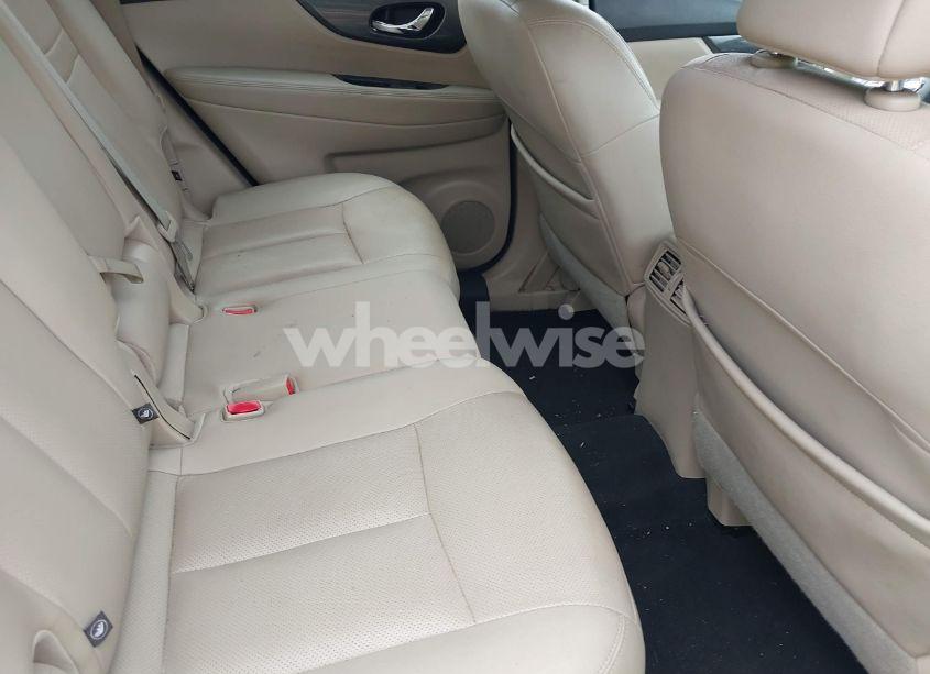 Photo 8 of 2016 Nissan Rogue SL (VIN KNMAT2MT4GP685701)