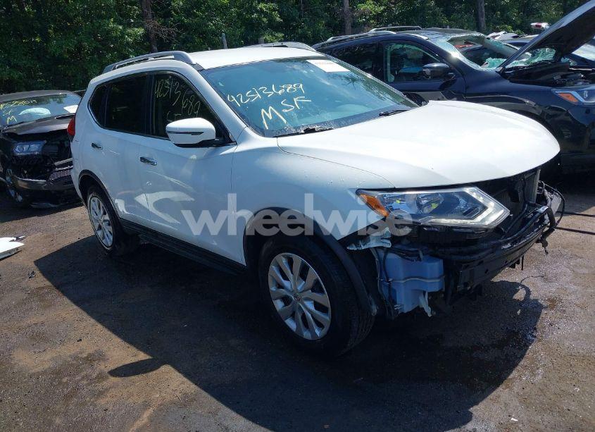 2017 Nissan Rogue S (VIN KNMAT2MT4HP562501) main photo