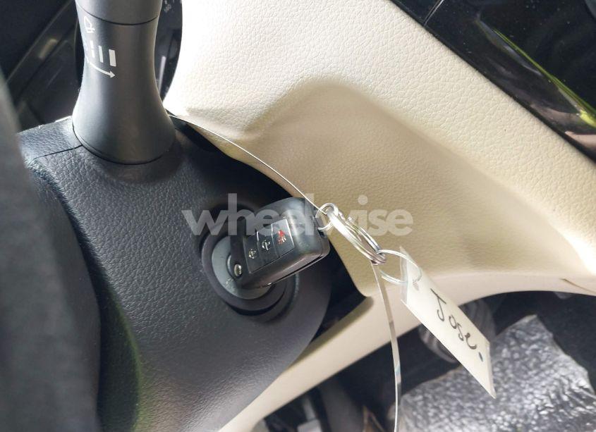 Photo 11 of 2017 Nissan Rogue S (VIN KNMAT2MT4HP562501)