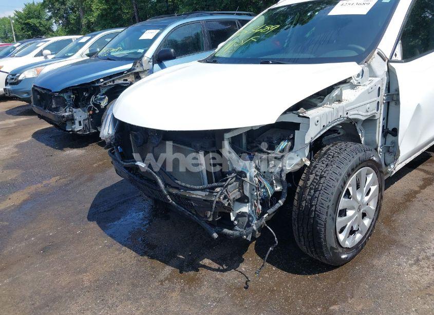 Photo 6 of 2017 Nissan Rogue S (VIN KNMAT2MT4HP562501)