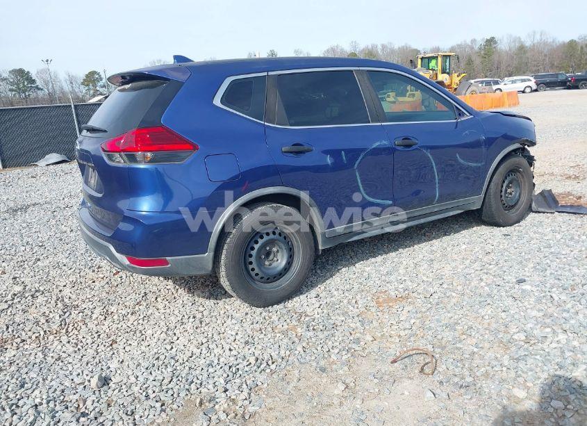 Photo 4 of 2017 Nissan Rogue S (VIN KNMAT2MT4HP590475)