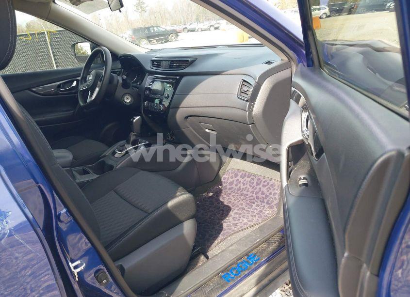 Photo 5 of 2017 Nissan Rogue S (VIN KNMAT2MT4HP590475)