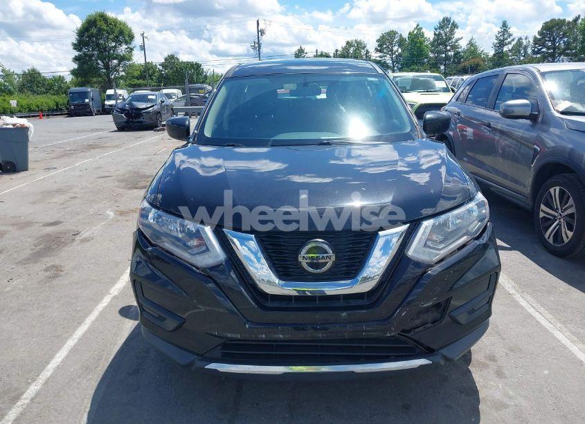 Photo 12 of 2018 Nissan Rogue S (VIN KNMAT2MT4JP549950)