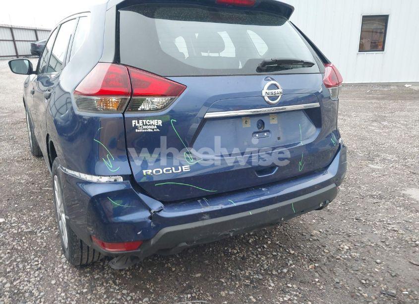 Photo 6 of 2018 Nissan Rogue S (VIN KNMAT2MT4JP568482)