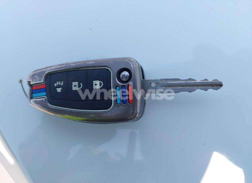 Photo 11 of 2018 Nissan Rogue S (VIN KNMAT2MT4JP596928)