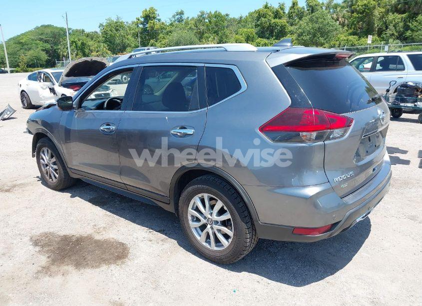 Photo 3 of 2019 Nissan Rogue SV (VIN KNMAT2MT4KP556656)