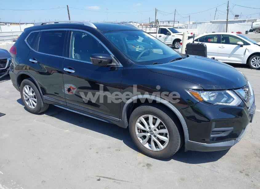 2020 Nissan Rogue SV FWD (VIN KNMAT2MT4LP526705) main photo