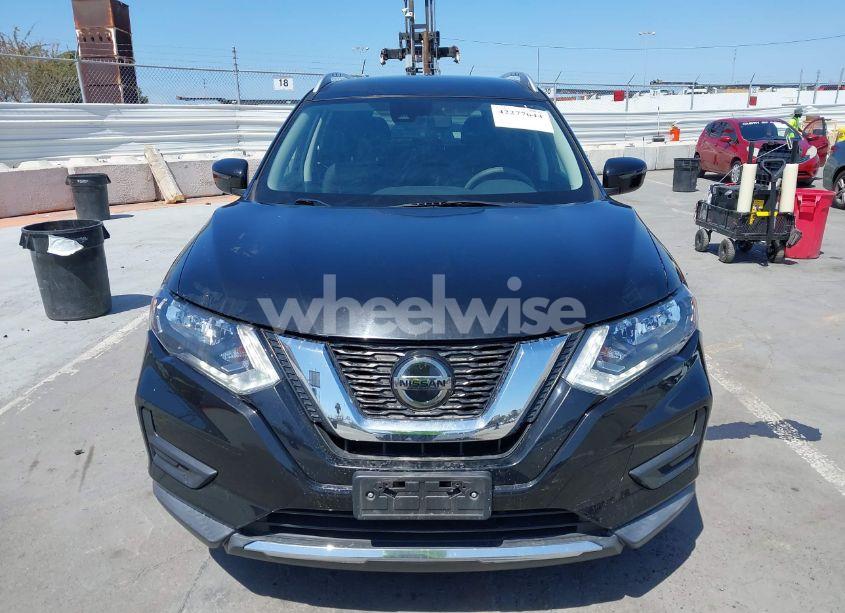 Photo 12 of 2020 Nissan Rogue SV FWD (VIN KNMAT2MT4LP526705)