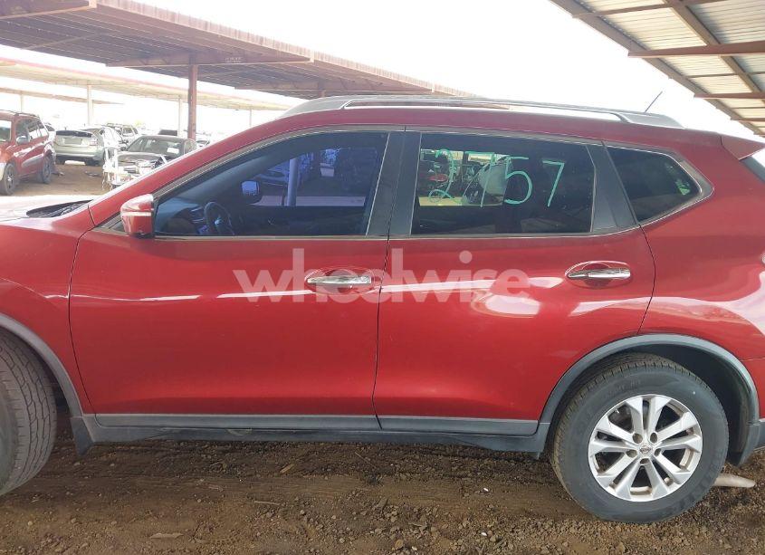 Photo 14 of 2015 Nissan Rogue SV (VIN KNMAT2MT5FP562312)