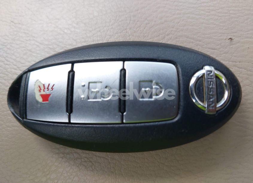 Photo 11 of 2015 Nissan Rogue SV (VIN KNMAT2MT5FP563489)