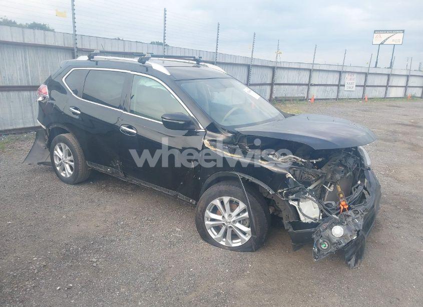 2015 Nissan Rogue SV (VIN KNMAT2MT5FP584410) main photo