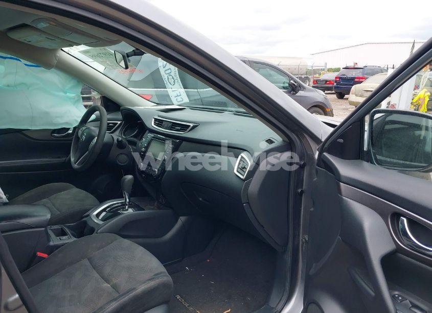 Photo 5 of 2016 Nissan Rogue SV (VIN KNMAT2MT5GP598891)