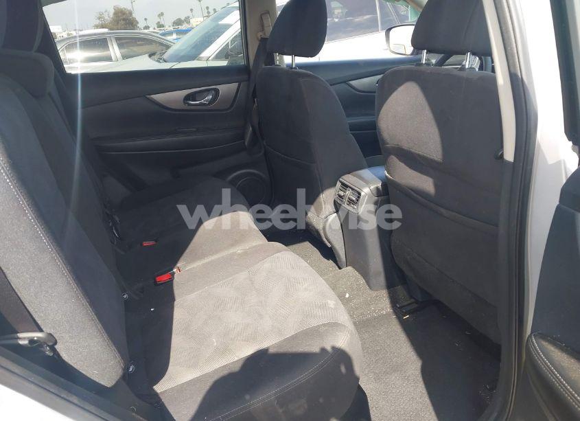 Photo 8 of 2016 Nissan Rogue SV (VIN KNMAT2MT5GP605015)