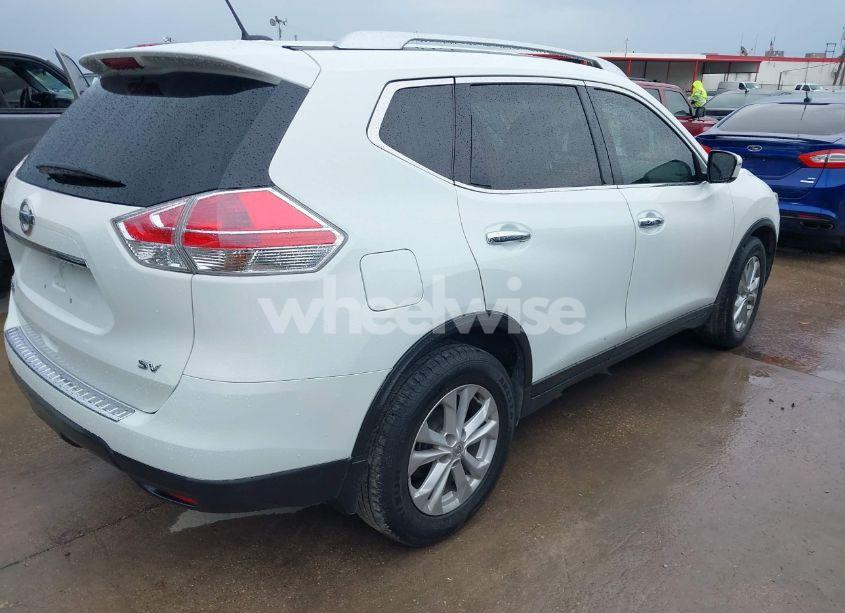 Photo 4 of 2016 Nissan Rogue SV (VIN KNMAT2MT5GP686209)