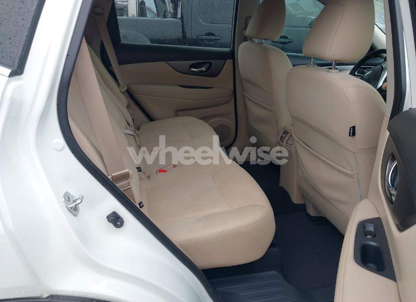 Photo 8 of 2016 Nissan Rogue SV (VIN KNMAT2MT5GP686209)