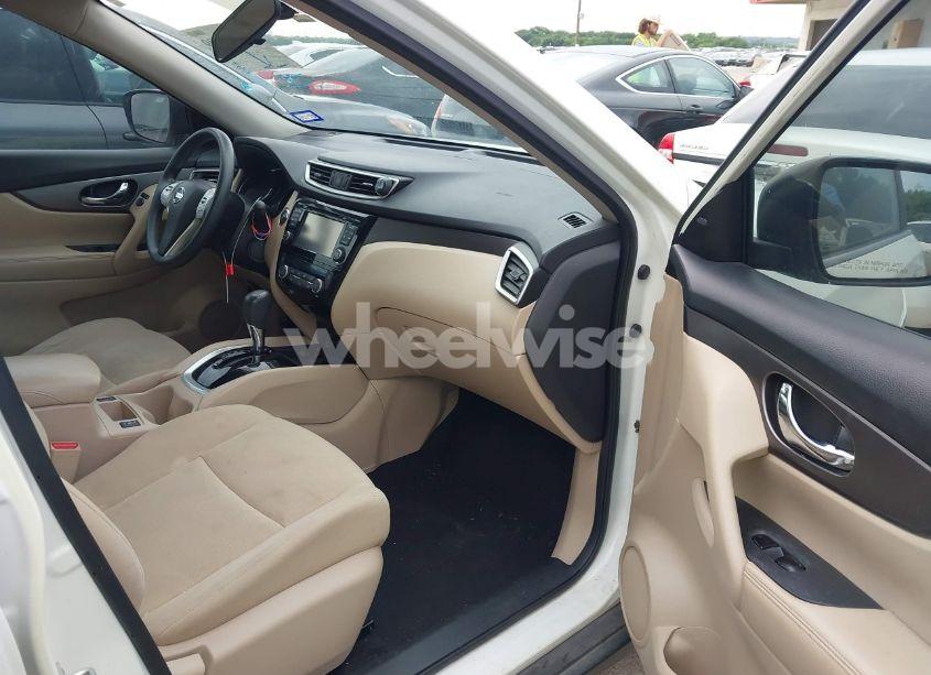 Photo 5 of 2016 Nissan Rogue SV (VIN KNMAT2MT5GP706426)