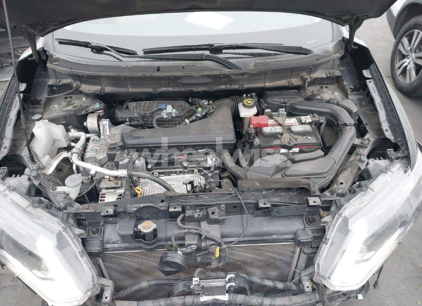 Photo 10 of 2017 Nissan Rogue S (VIN KNMAT2MT5HP******)