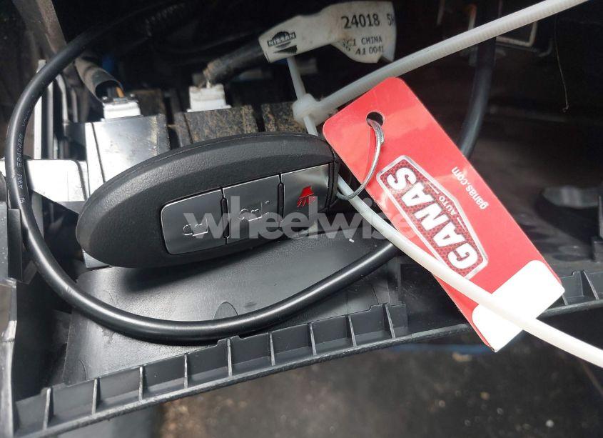 Photo 11 of 2017 Nissan Rogue SV (VIN KNMAT2MT5HP539308)