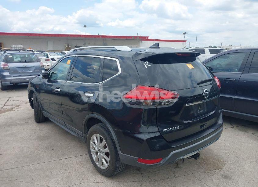 Photo 3 of 2017 Nissan Rogue SV (VIN KNMAT2MT5HP539308)