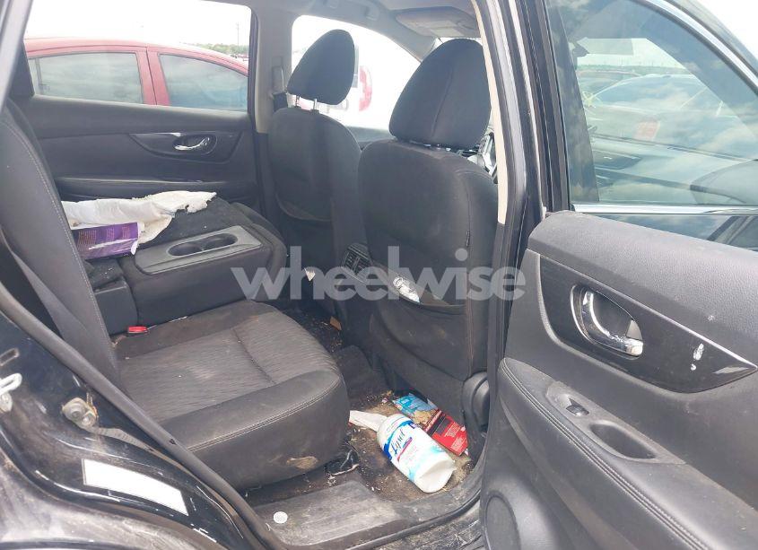 Photo 8 of 2017 Nissan Rogue SV (VIN KNMAT2MT5HP539308)