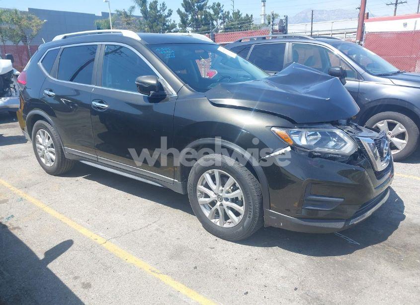 2017 Nissan Rogue SV (VIN KNMAT2MT5HP546386) main photo
