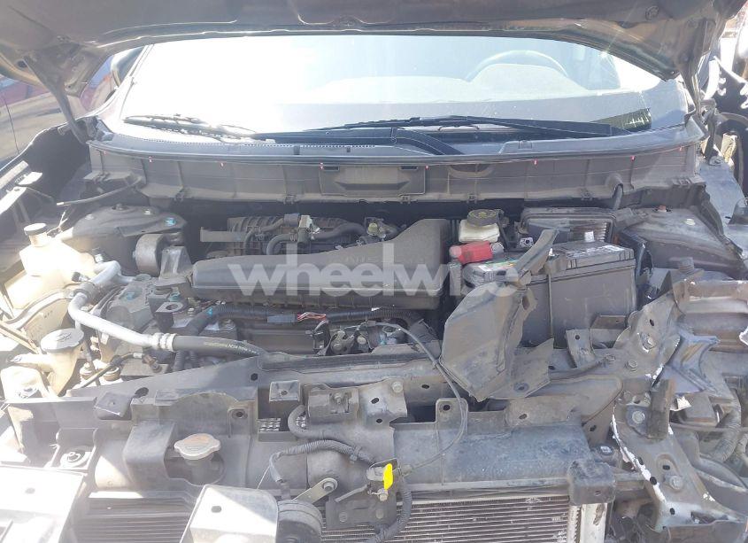 Photo 10 of 2017 Nissan Rogue SV (VIN KNMAT2MT5HP546386)