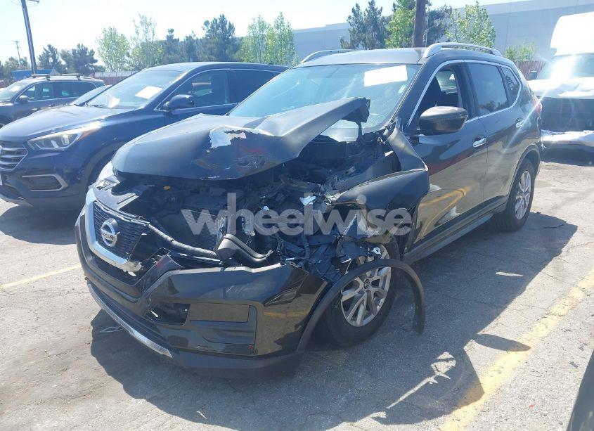 Photo 2 of 2017 Nissan Rogue SV (VIN KNMAT2MT5HP546386)