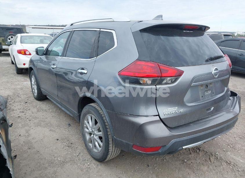 Photo 3 of 2017 Nissan Rogue SV (VIN KNMAT2MT5HP551491)