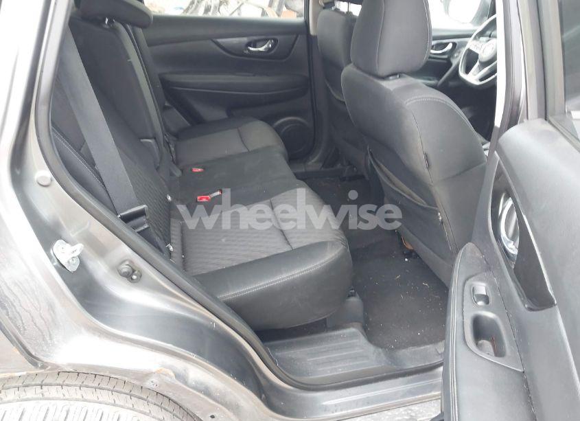 Photo 8 of 2017 Nissan Rogue SV (VIN KNMAT2MT5HP551491)