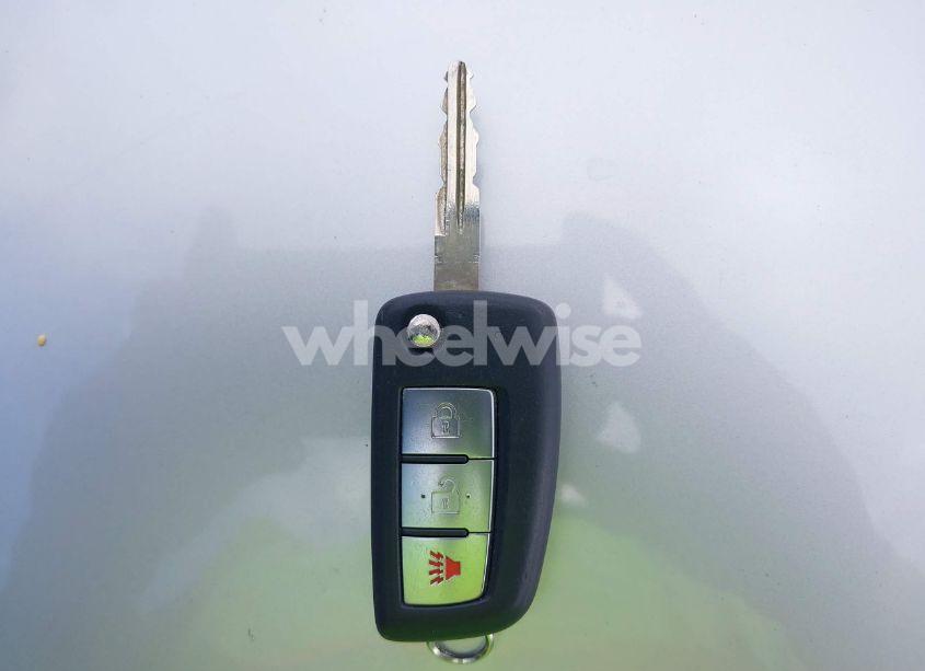 Photo 11 of 2017 Nissan Rogue S (VIN KNMAT2MT5HP582479)