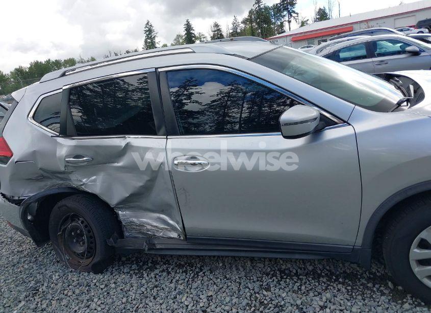 Photo 13 of 2017 Nissan Rogue S (VIN KNMAT2MT5HP582479)