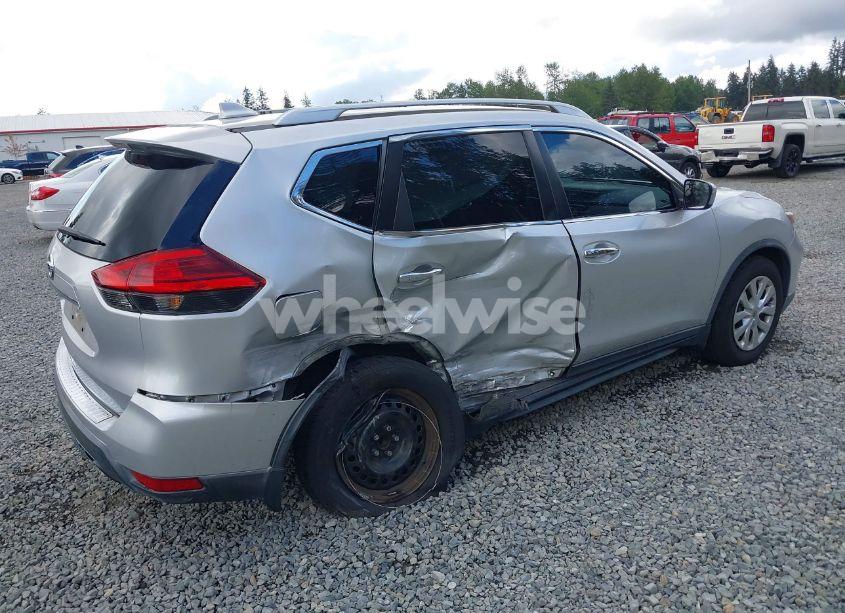 Photo 4 of 2017 Nissan Rogue S (VIN KNMAT2MT5HP582479)