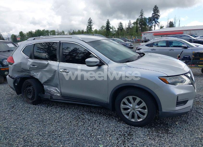 Photo 6 of 2017 Nissan Rogue S (VIN KNMAT2MT5HP582479)