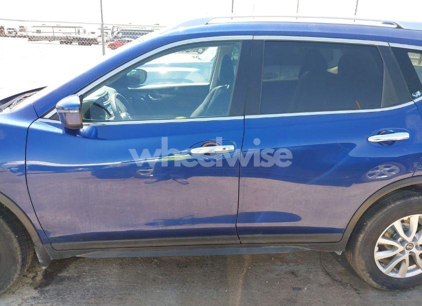 Photo 14 of 2017 Nissan Rogue SV (VIN KNMAT2MT5HP591361)