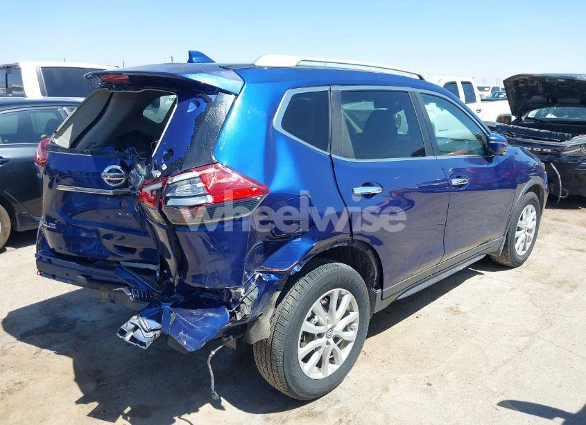 Photo 4 of 2017 Nissan Rogue SV (VIN KNMAT2MT5HP591361)