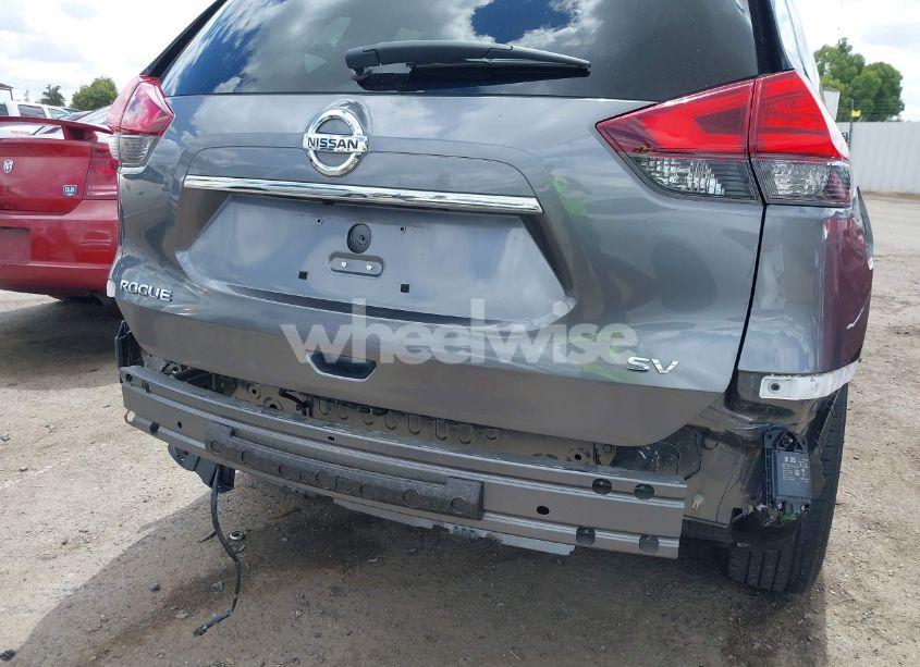 Photo 19 of 2017 Nissan Rogue SV (VIN KNMAT2MT5HP595944)