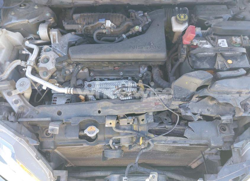 Photo 10 of 2017 Nissan Rogue SV (VIN KNMAT2MT5HP613813)